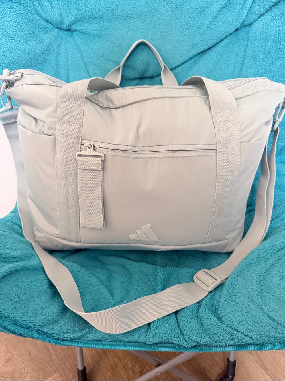 NWOT Adidas Light green Duffel Tote Bag with Shoulder Strap